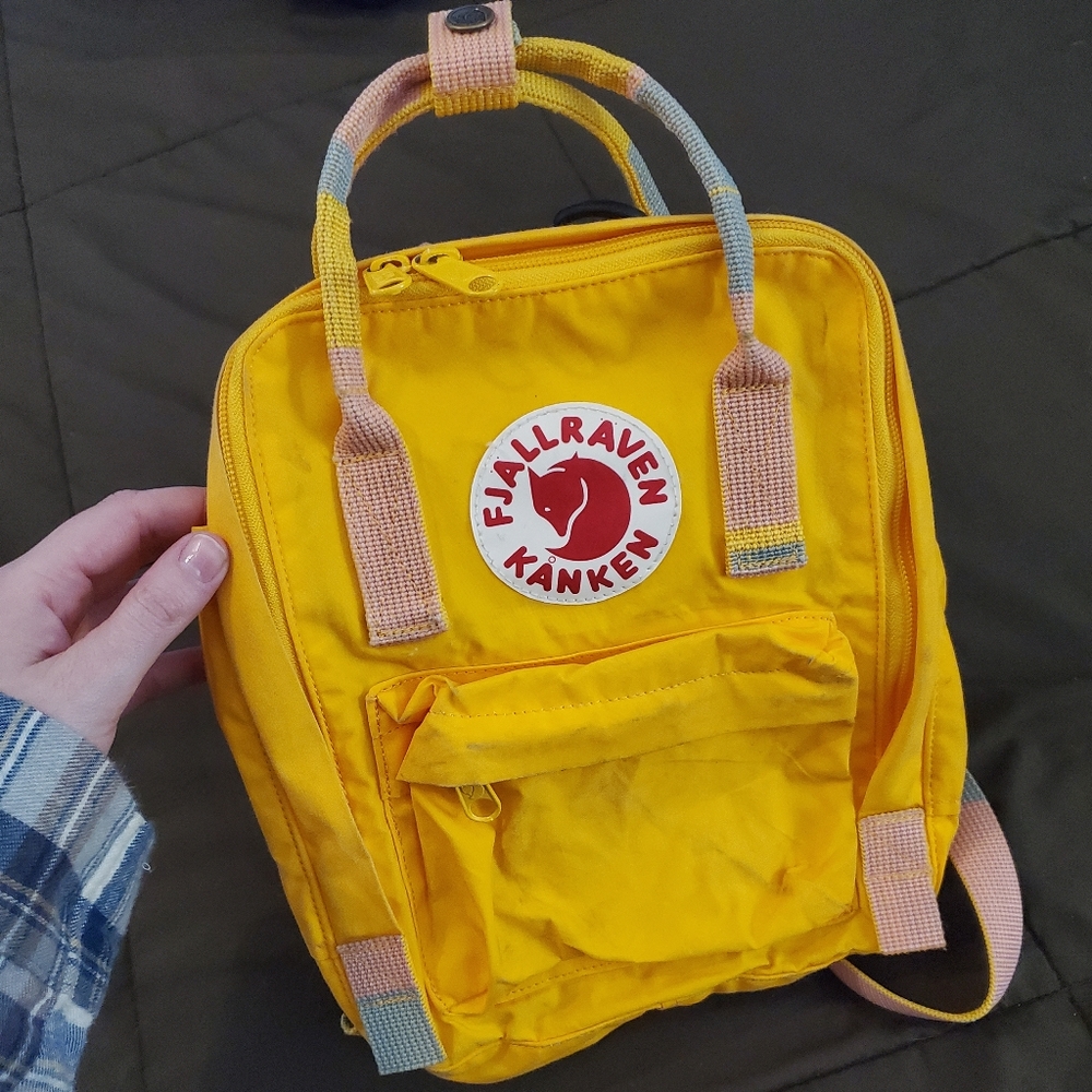 Fjallraven Kanken Mini - Picture 2 of 7